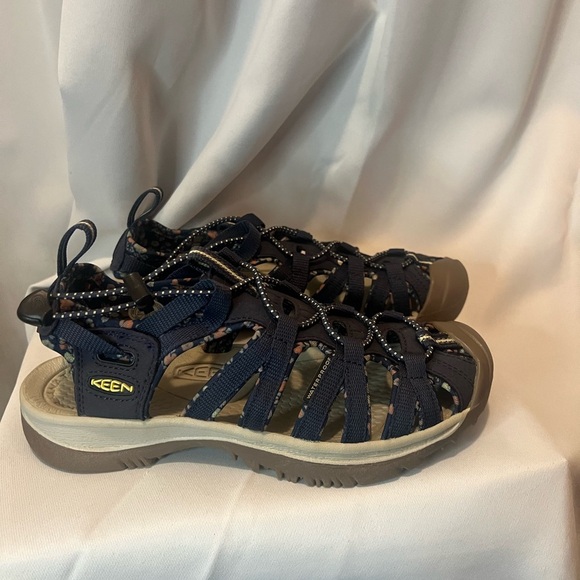 Keen Shoes - KEEN women’s Whisper Waling Hiking Sandal